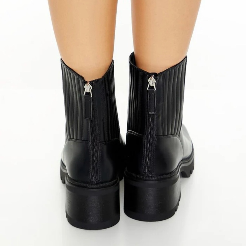 Forever 21 Black Ankle Boots - Picture 4 of 13